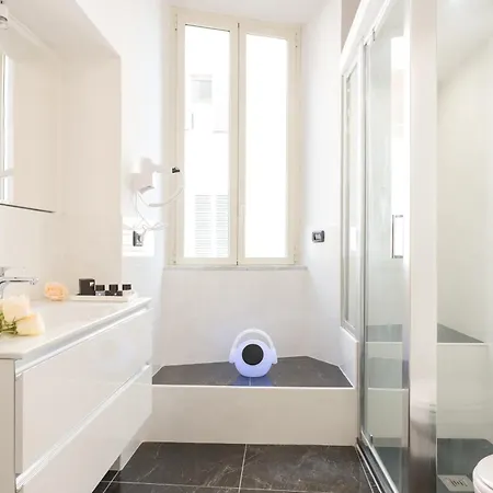 Le E Gli Di Piazza Del Popolo Pensjonat