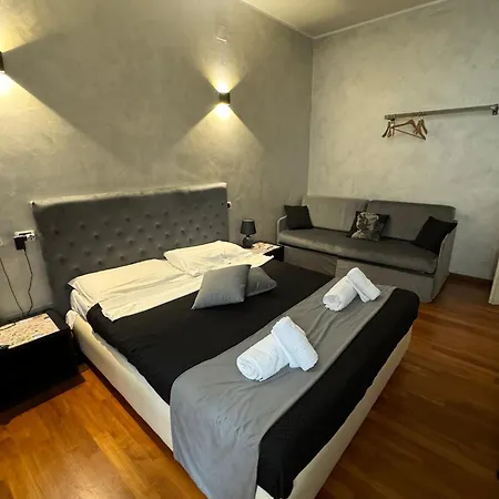 Le E Gli Di Piazza Del Popolo Pensjonat Rzym