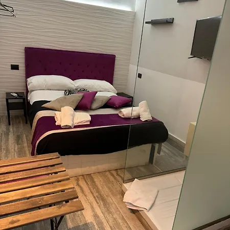 Le E Gli Di Piazza Del Popolo Pensjonat *