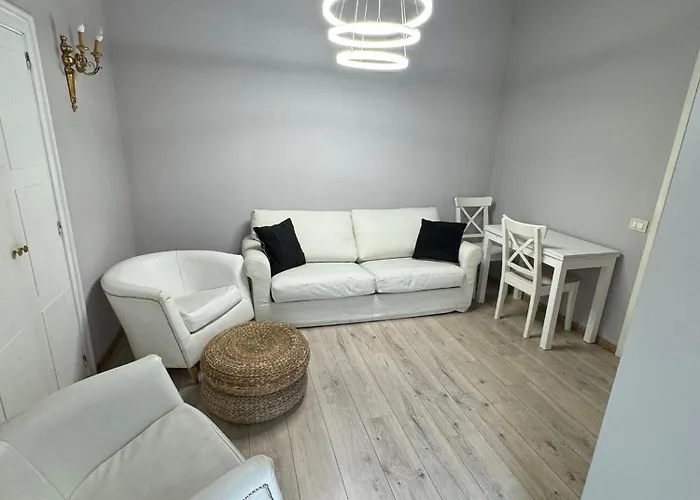 Le E Gli Di Piazza Del Popolo *