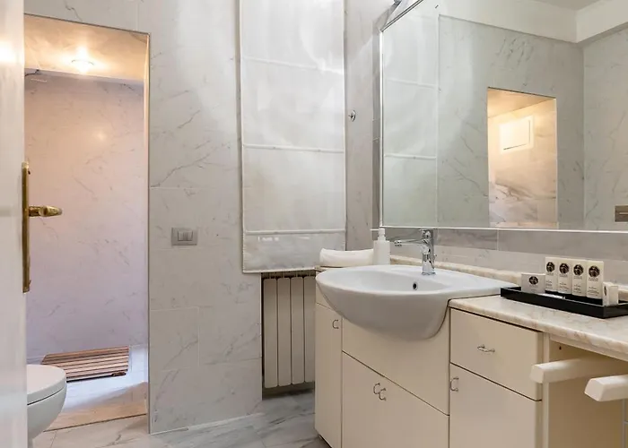 Le E Gli Di Piazza Del Popolo Гостевой дом