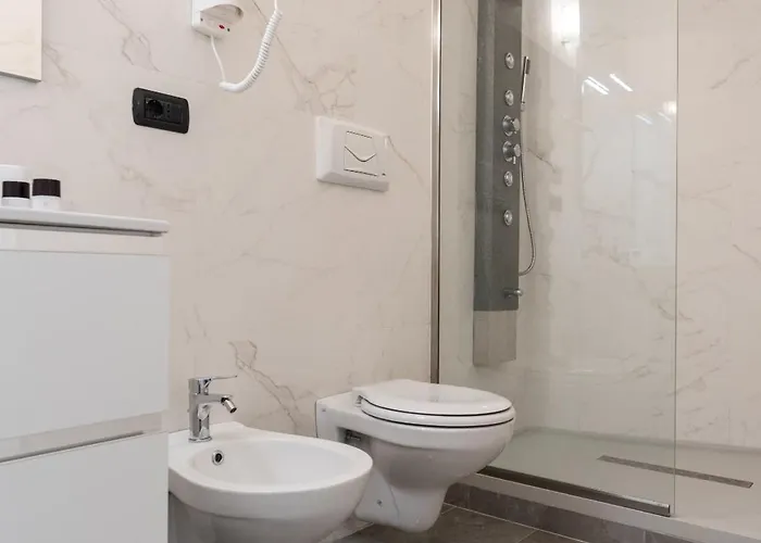 Le E Gli Di Piazza Del Popolo Гостевой дом